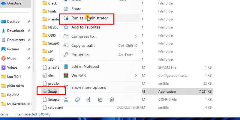 chuột phải file setup và chọn Run as admin